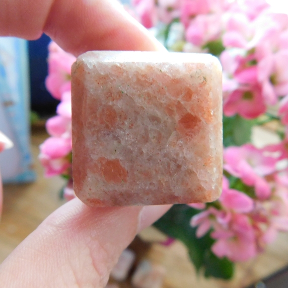 Sunstone cubes - Picture 3 of 4